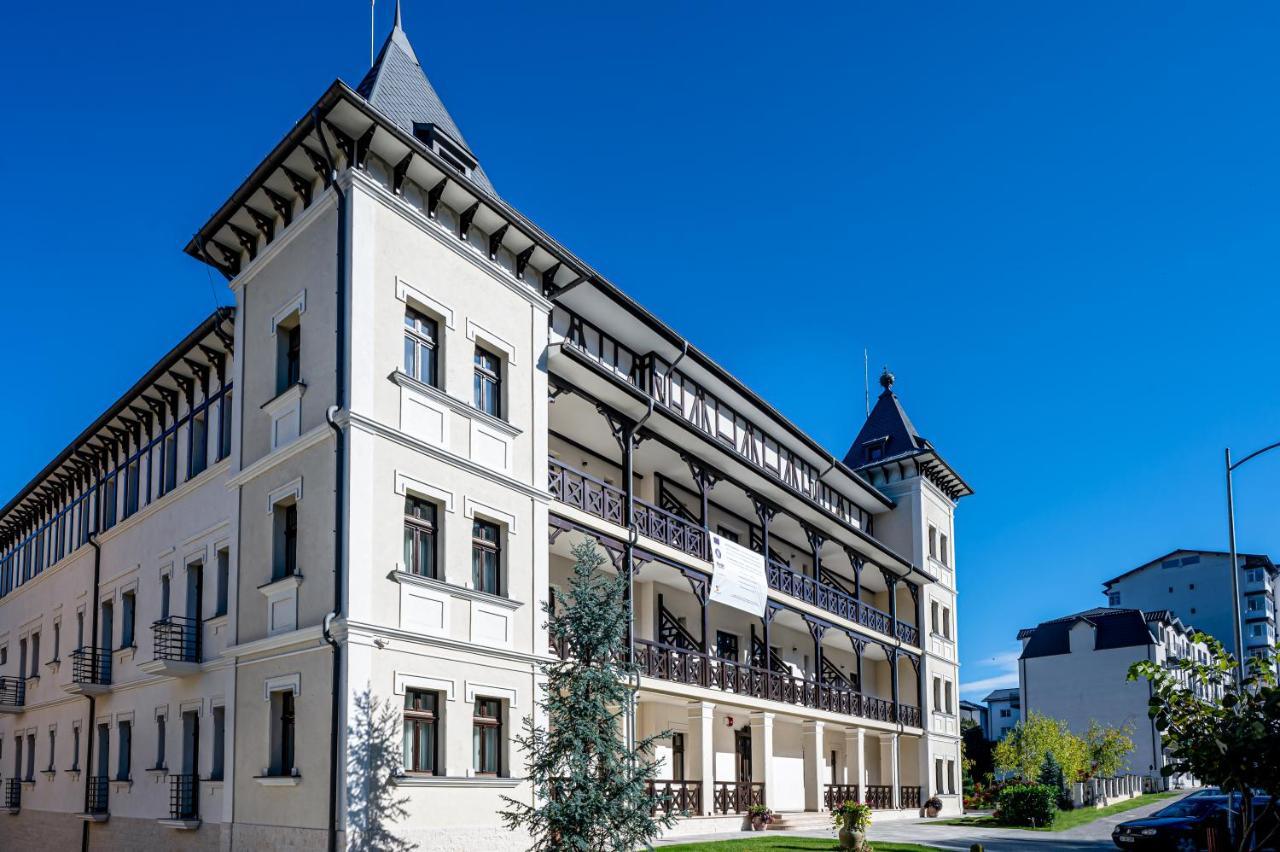 Hotel Carolin Călimăneşti Bagian luar foto