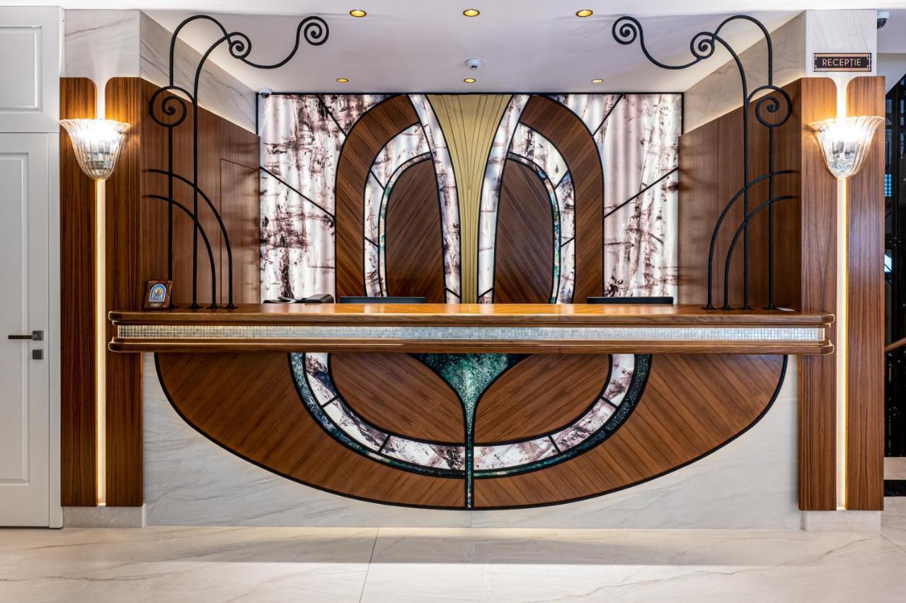 Hotel Carolin Călimăneşti Bagian luar foto